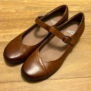Dansko Mary Jane, size 40